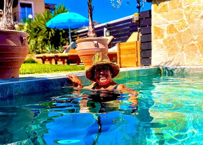 Odysseas Art * Πόρος